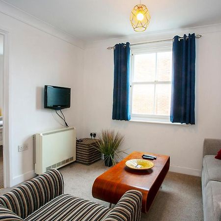 The Spires - Cosy Apartment Just Outside Of City Centre Кэнтербари Экстерьер фото